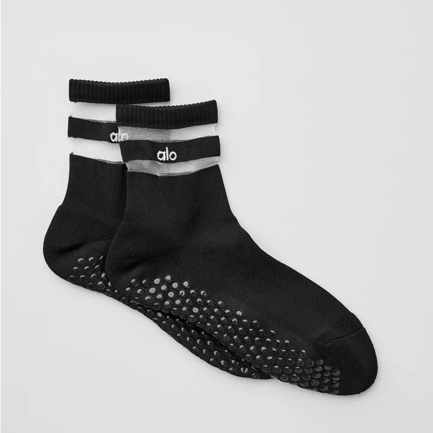ALO Yoga Black Women's Pulse Grip Athletic Socks Size S/M New