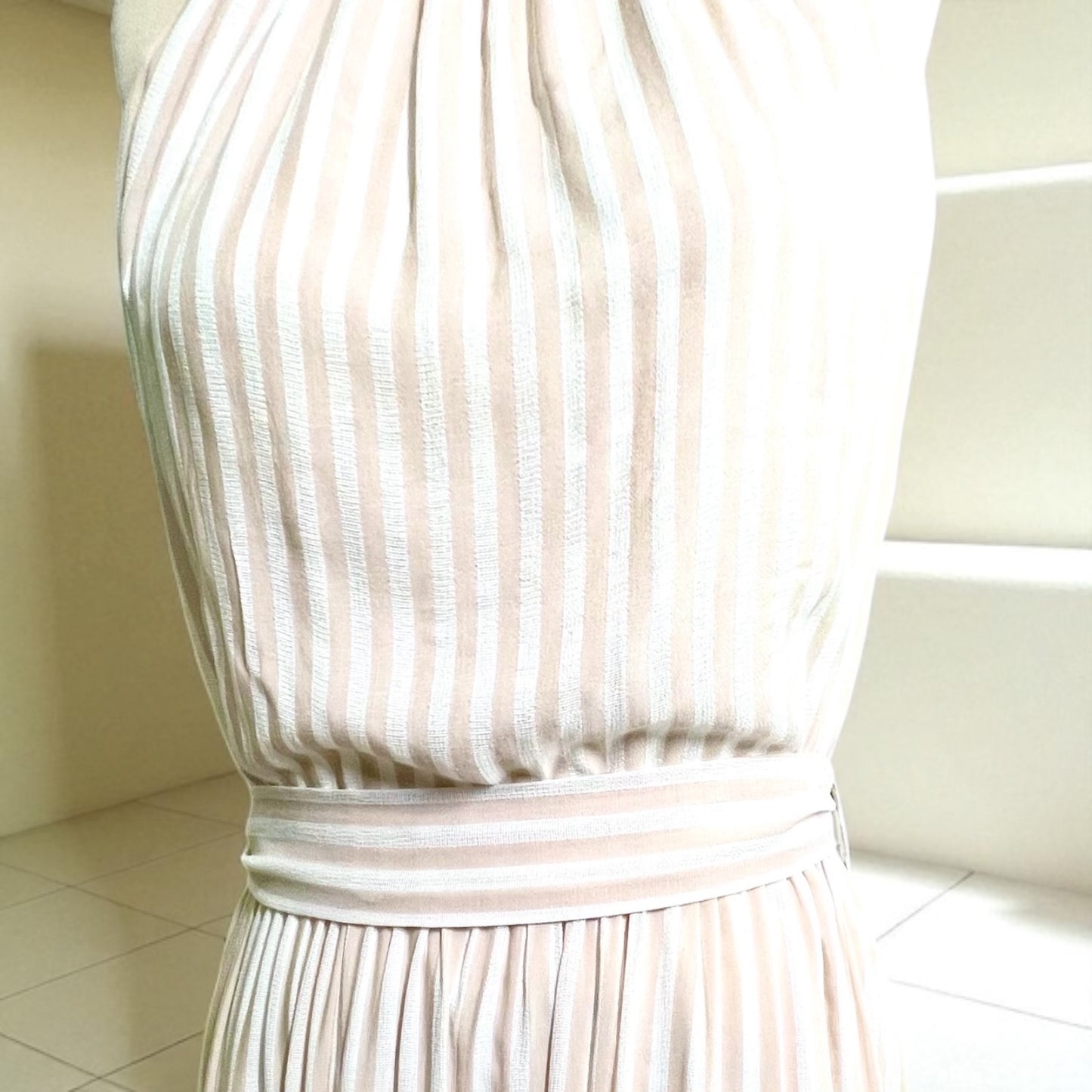 Halter midi dress with flattering pleated Skirt