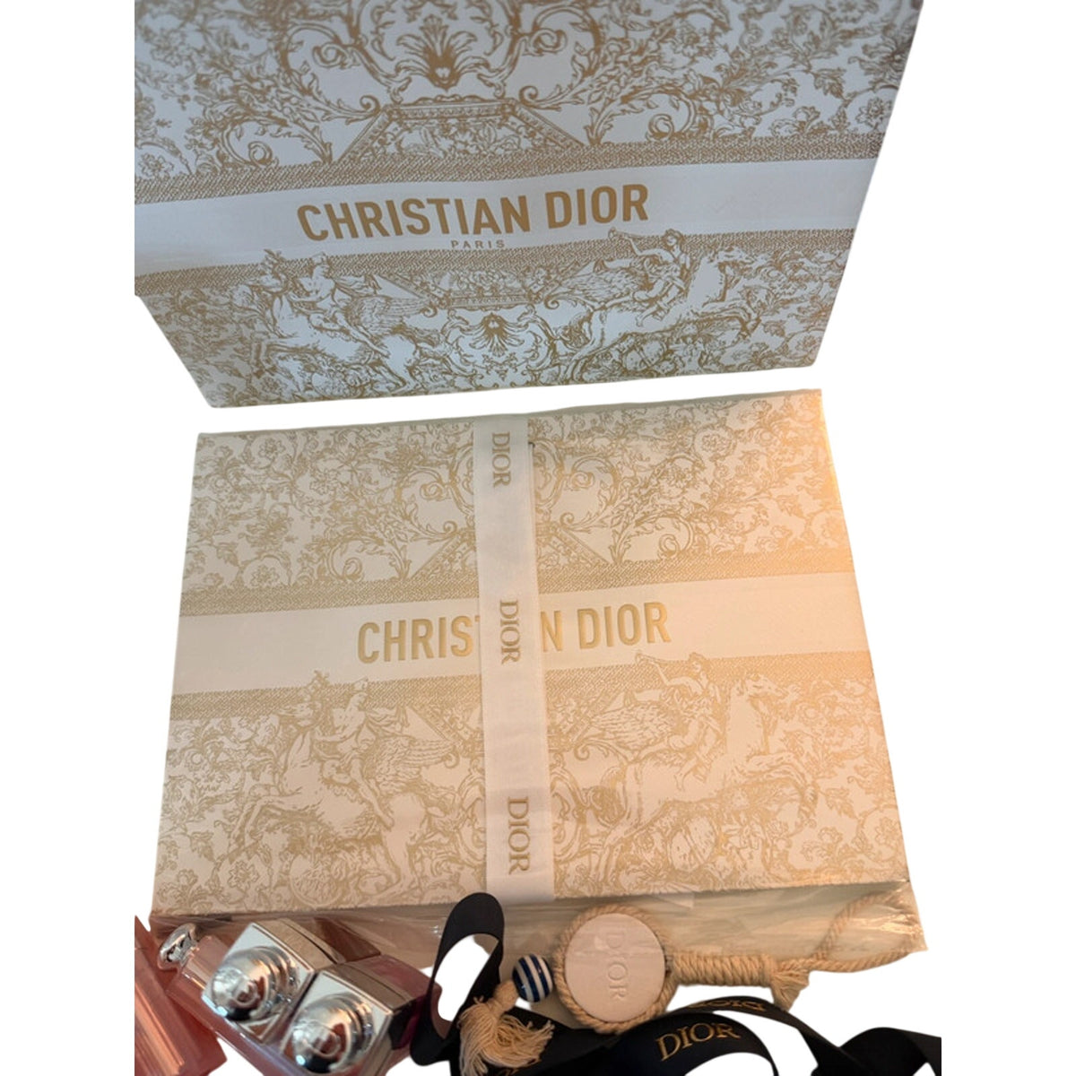 Dior 16 Piece Beauty Gift Bundle Lip Glow Oil Balm Skincare + Gifts