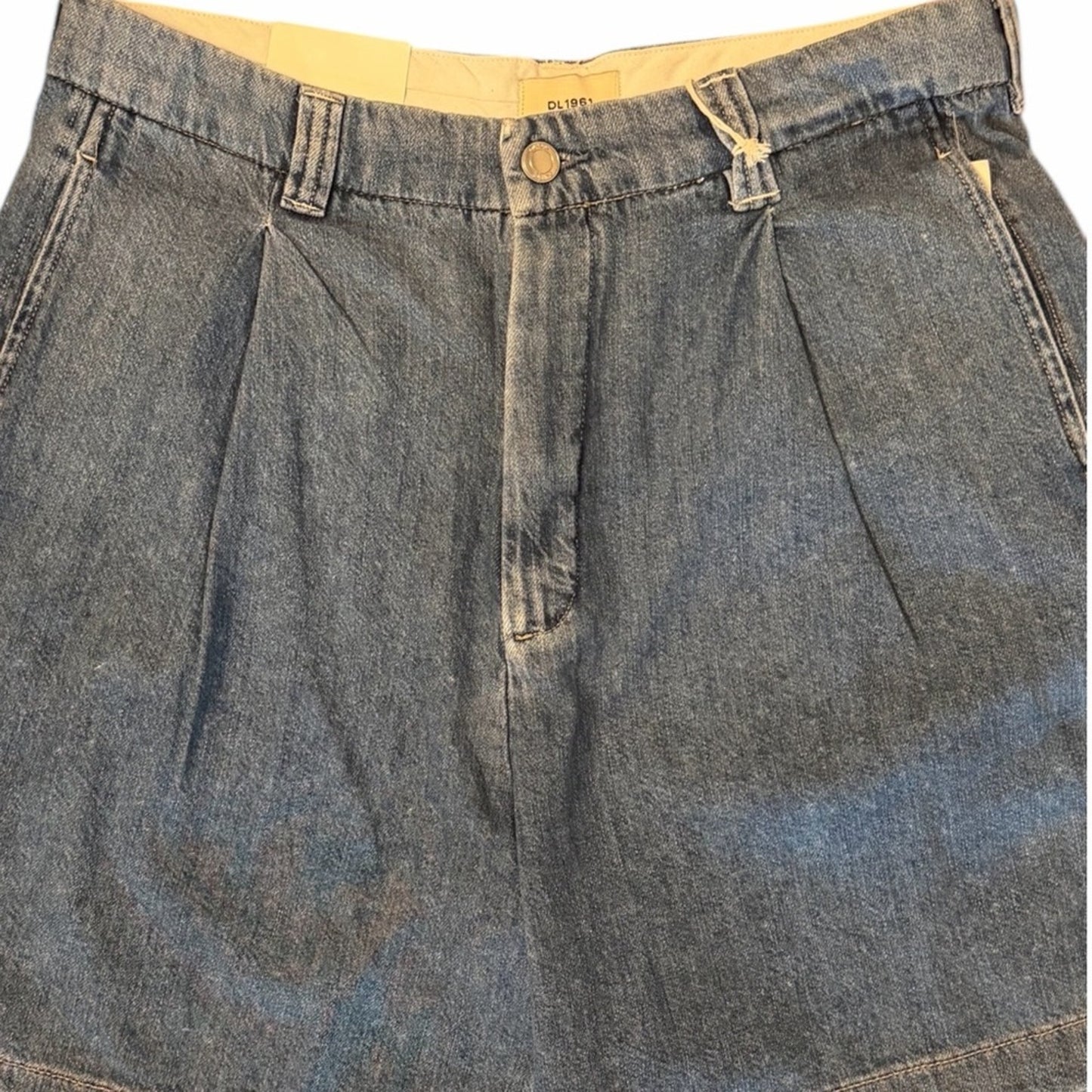 DL1961 Hepburn Pleated Denim Shorts 28 NWT High Rise Wide Leg