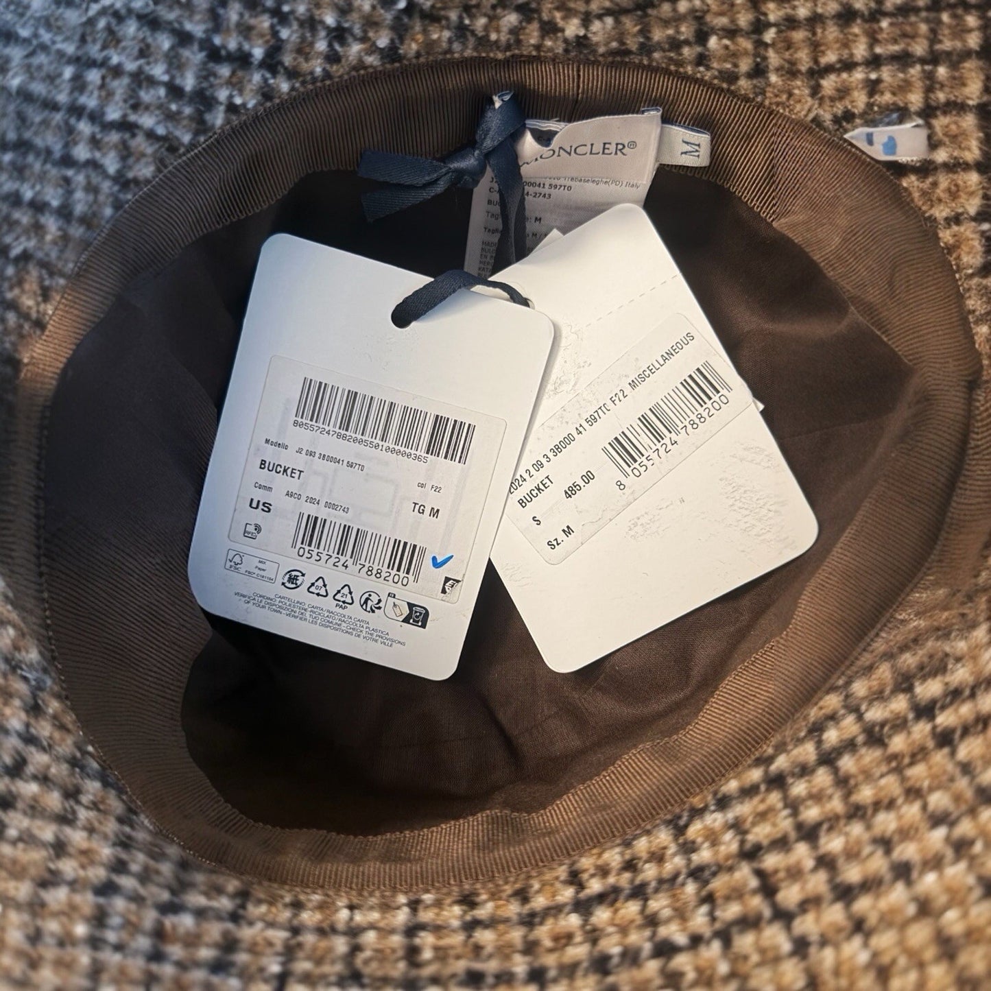 Moncler Women’s Bucket Hat Size M NWT Tweed Wool Blend Brown Check Logo Patch