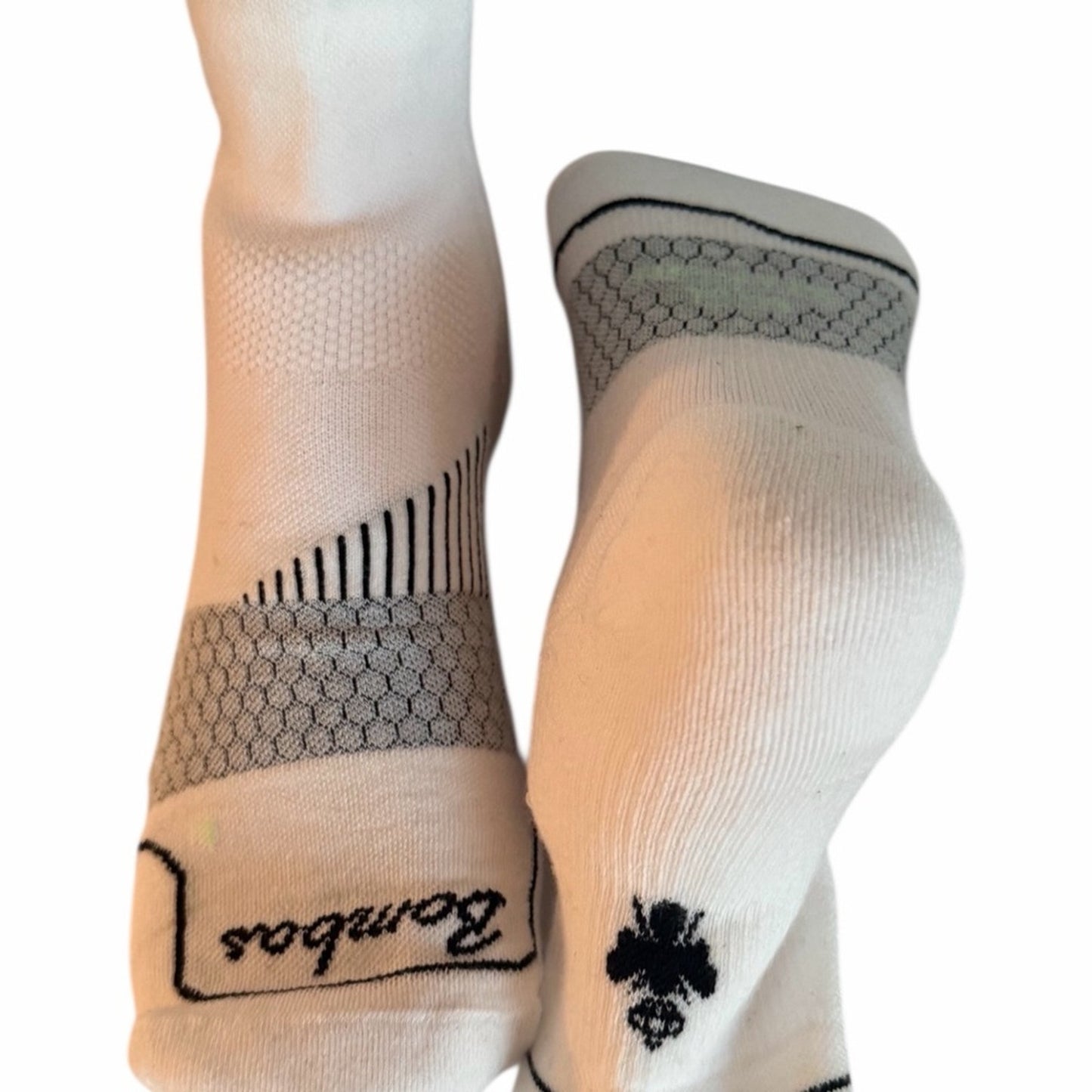 Bombas Quarter Crew Socks 3 Pack Size L Cushioned Athletic Black White NEW