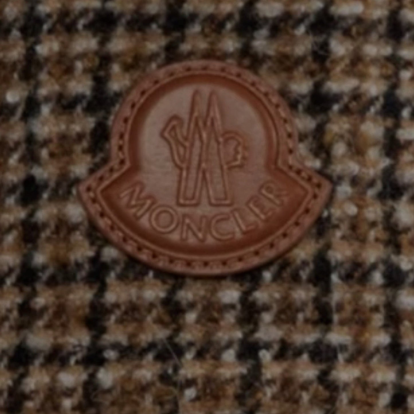 Moncler Women’s Bucket Hat Size M NWT Tweed Wool Blend Brown Check Logo Patch