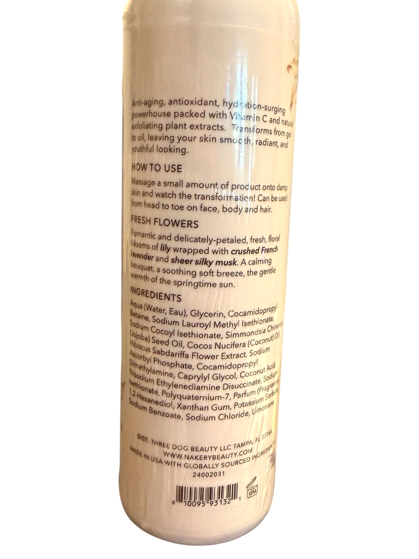 Nakery Beauty Hydra-C Oil-to-Foam Cleanser – Fresh Flowers
8.45 fl oz / 250 mL