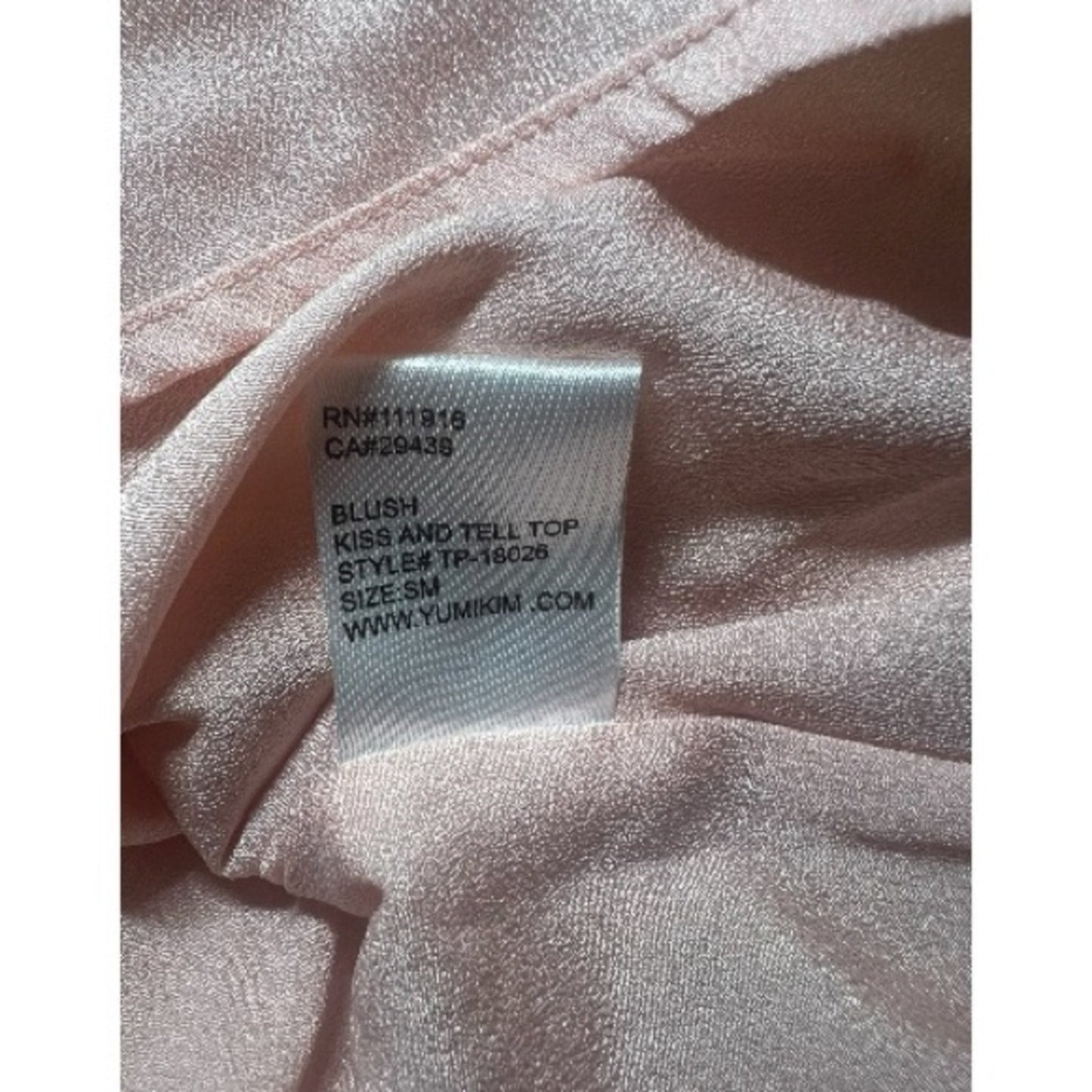 Anthropologie Velvet Embossed Blouse by Yumi Kim “Kiss-and Tell” Size Sm 
NWT