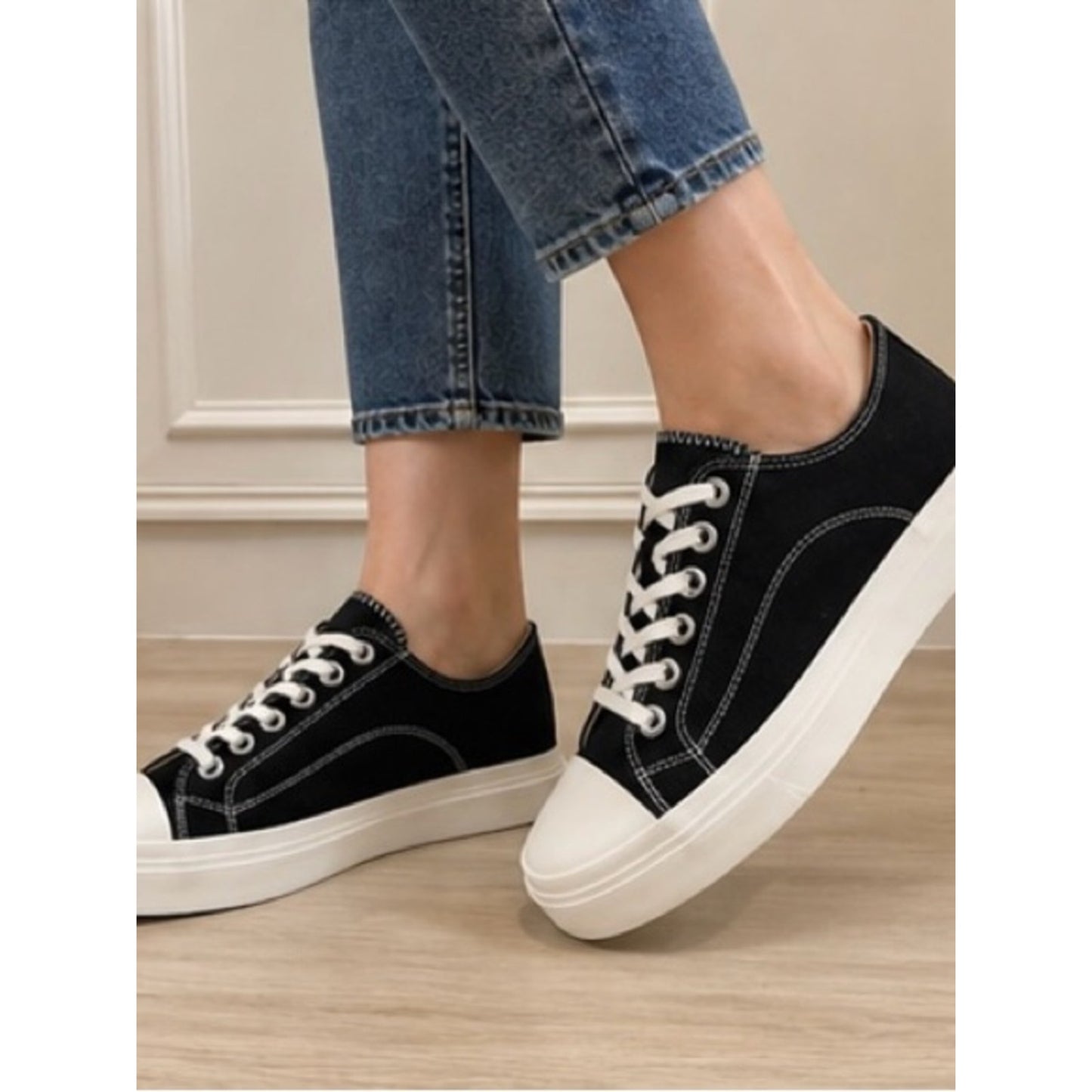 Moschino Couture Milano Platform Sneakers Black Canvas Low Top NIB $560 Size 37