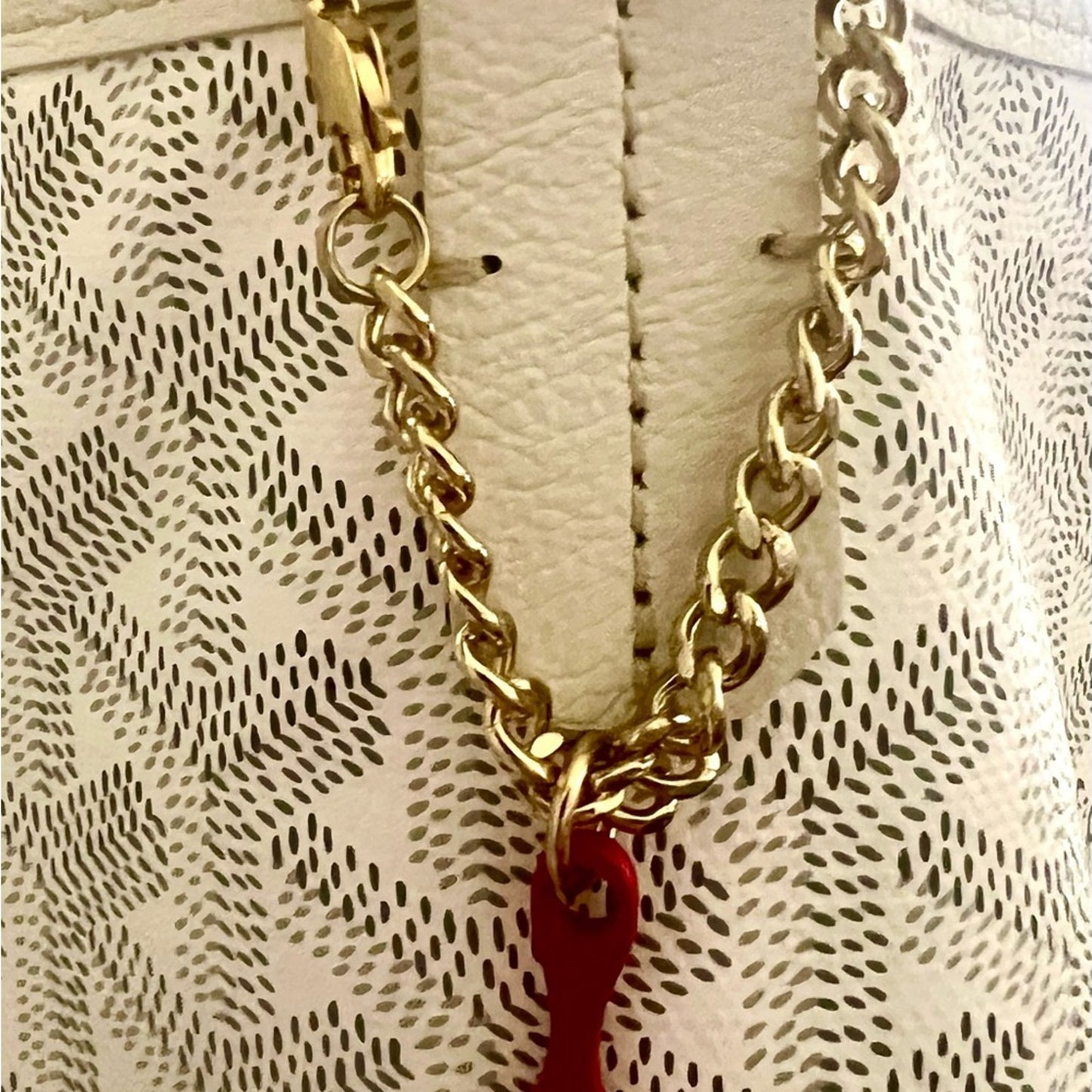 Christian Louboutin Bag Charm / Key Chain
Red Bottom Shoe On Gold Chain
NIB