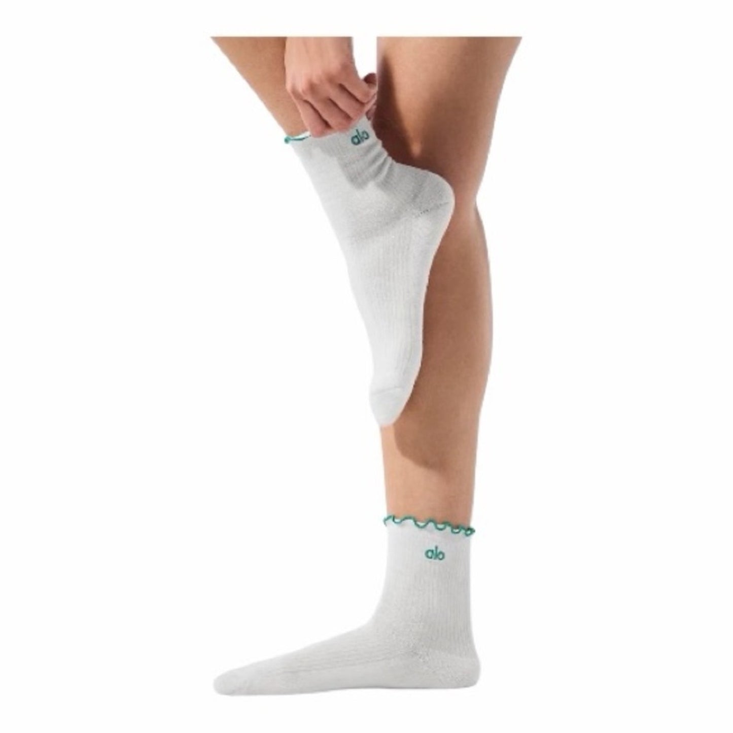 Alo Yoga Ruffle Crew Socks S/M White w Green Trim