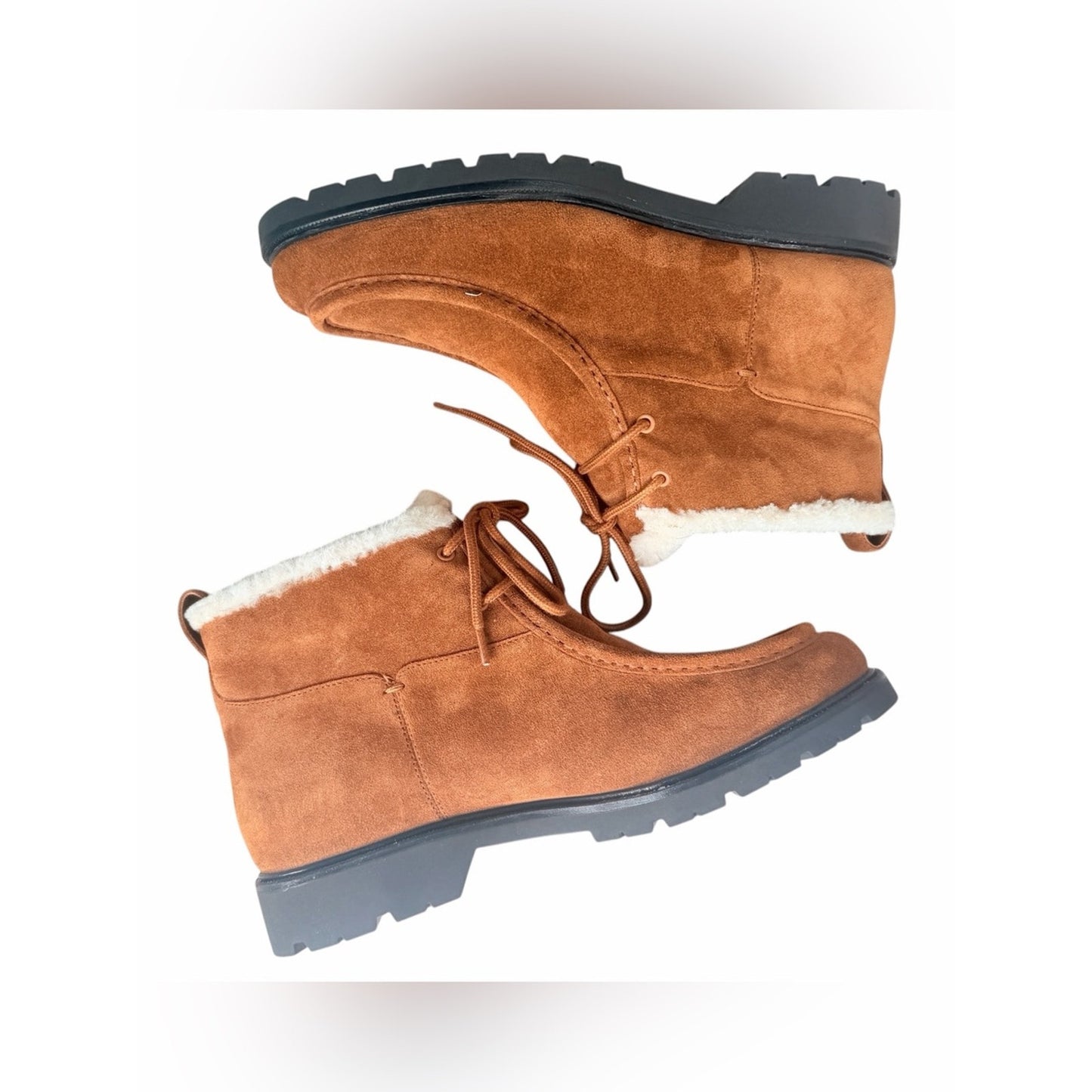 Vince Sierra Lace-Up Suede Boots Elmwood Shearling Lined NIB Sz 9