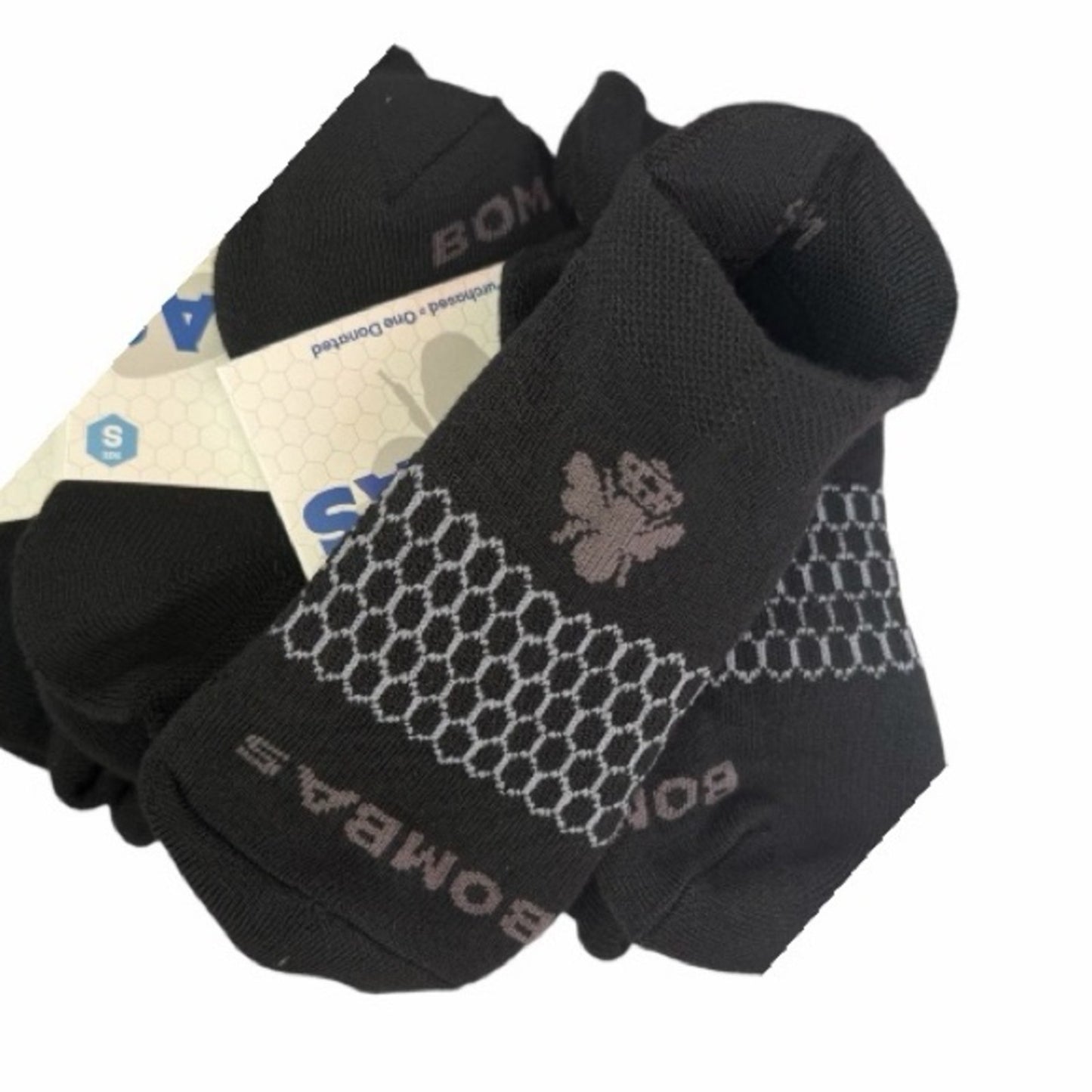Bombas Black Athletic Socks 4 Pairs Size small
Women’s 4 to 7.5 Unisex