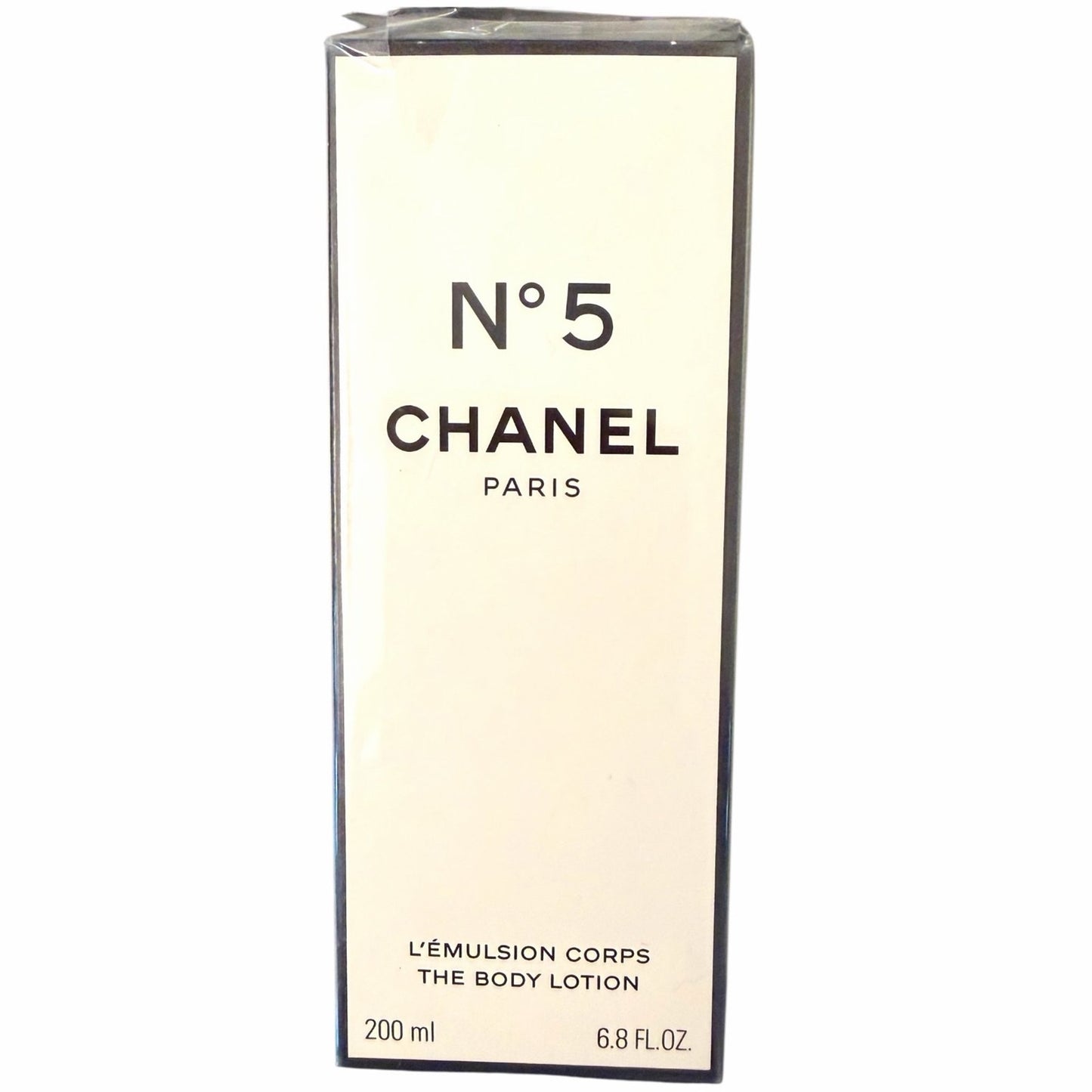 Brand new, factory sealed Chanel Nº5
Body Lotion (200 ml / 6.8 fl oz).