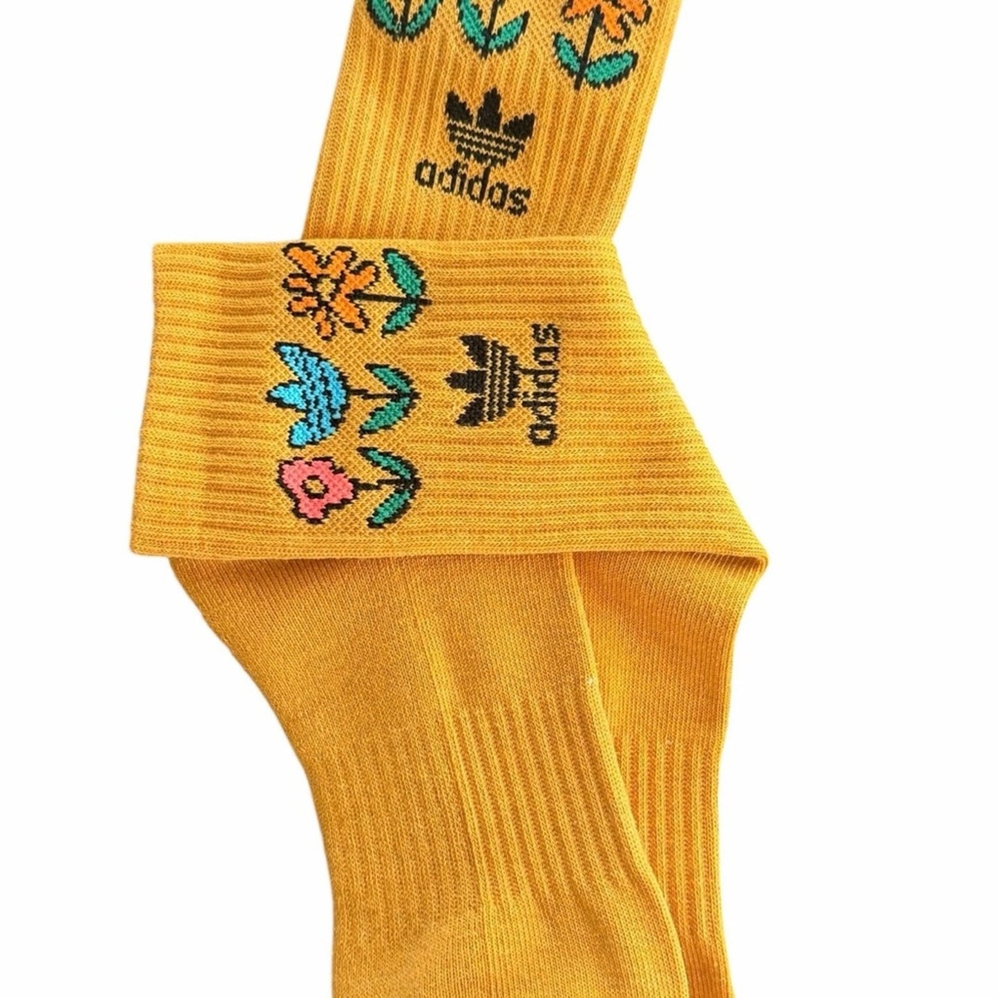 Adidas Originals Floral Crew Socks 3 Pack Women’s M Yellow Black White - NEW
