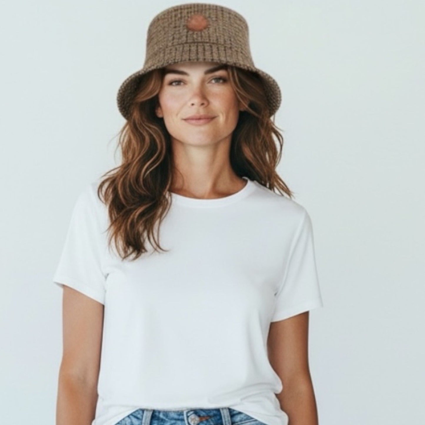 Moncler Women’s Bucket Hat Size M NWT Tweed Wool Blend Brown Check Logo Patch