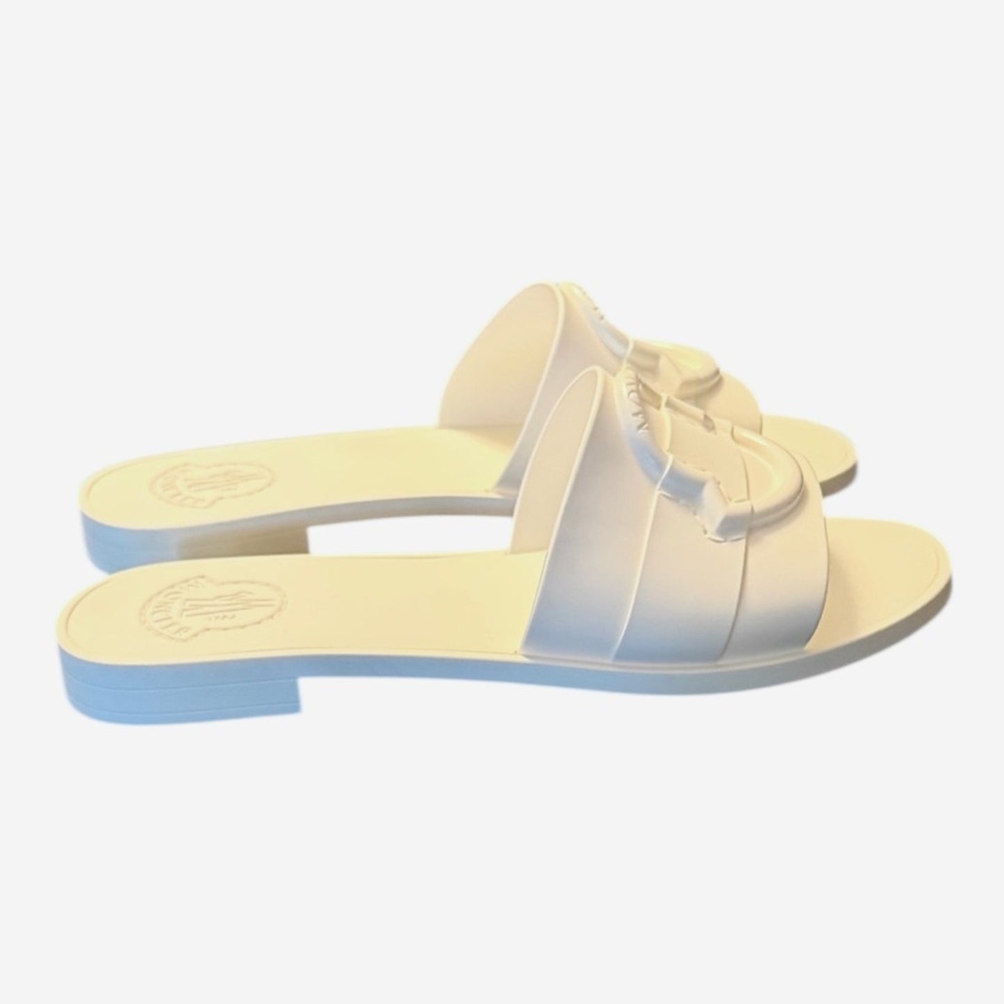 Moncler Mon Slide Sandals Cream Size 37 NIB Logo Minimalist Luxury Made in Italy