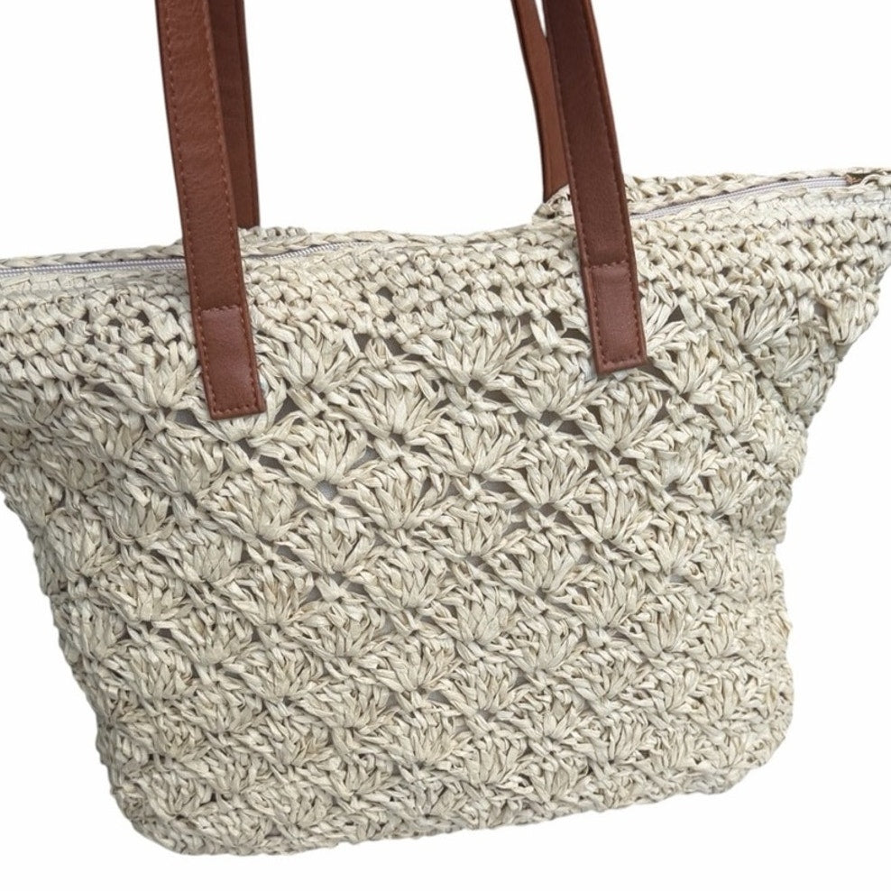 NWT BTB Los Angeles Raffia Woven Tote Bag Leather Straps Zip Top Beach Resort