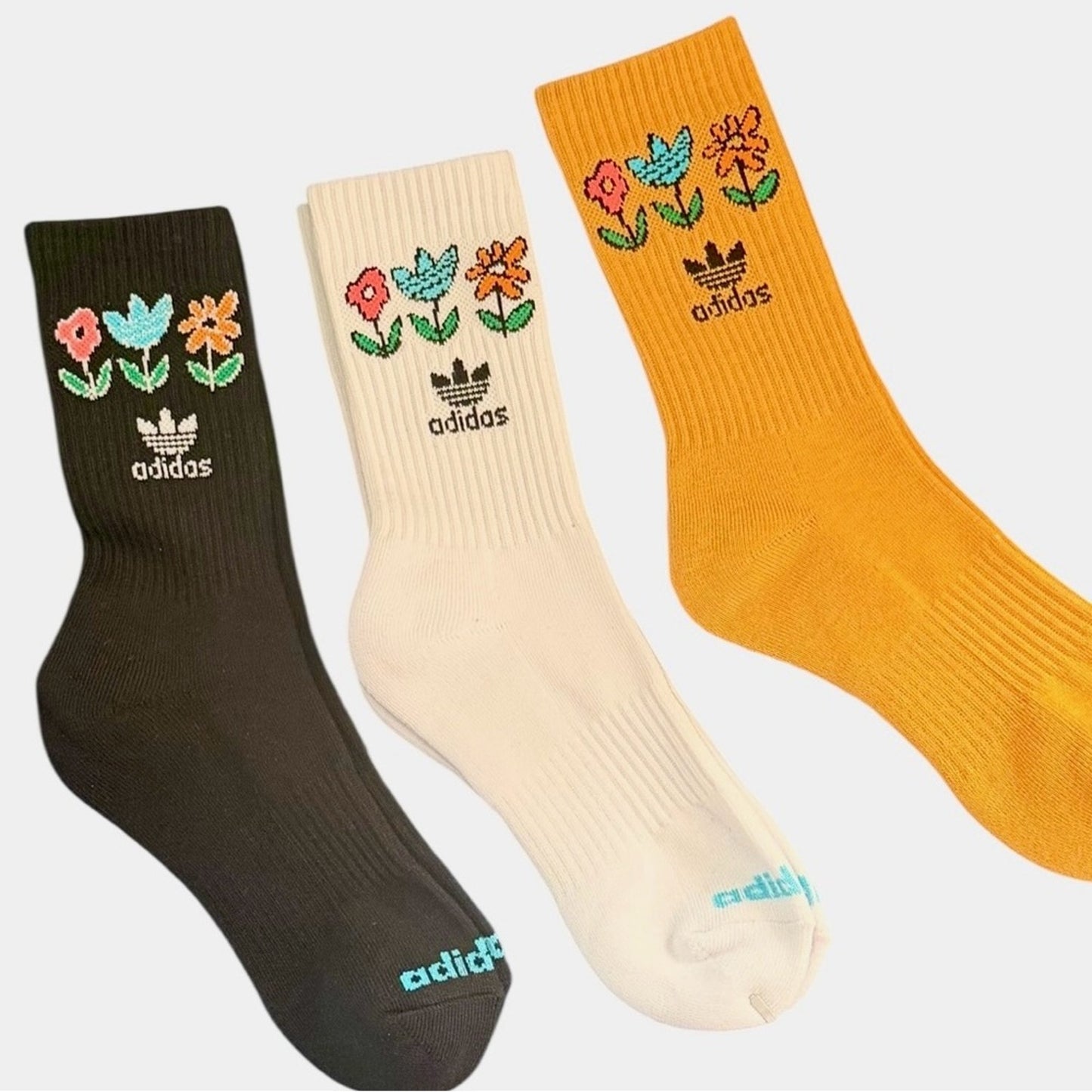 Adidas Originals Floral Crew Socks 3 Pack Women’s M Yellow Black White - NEW