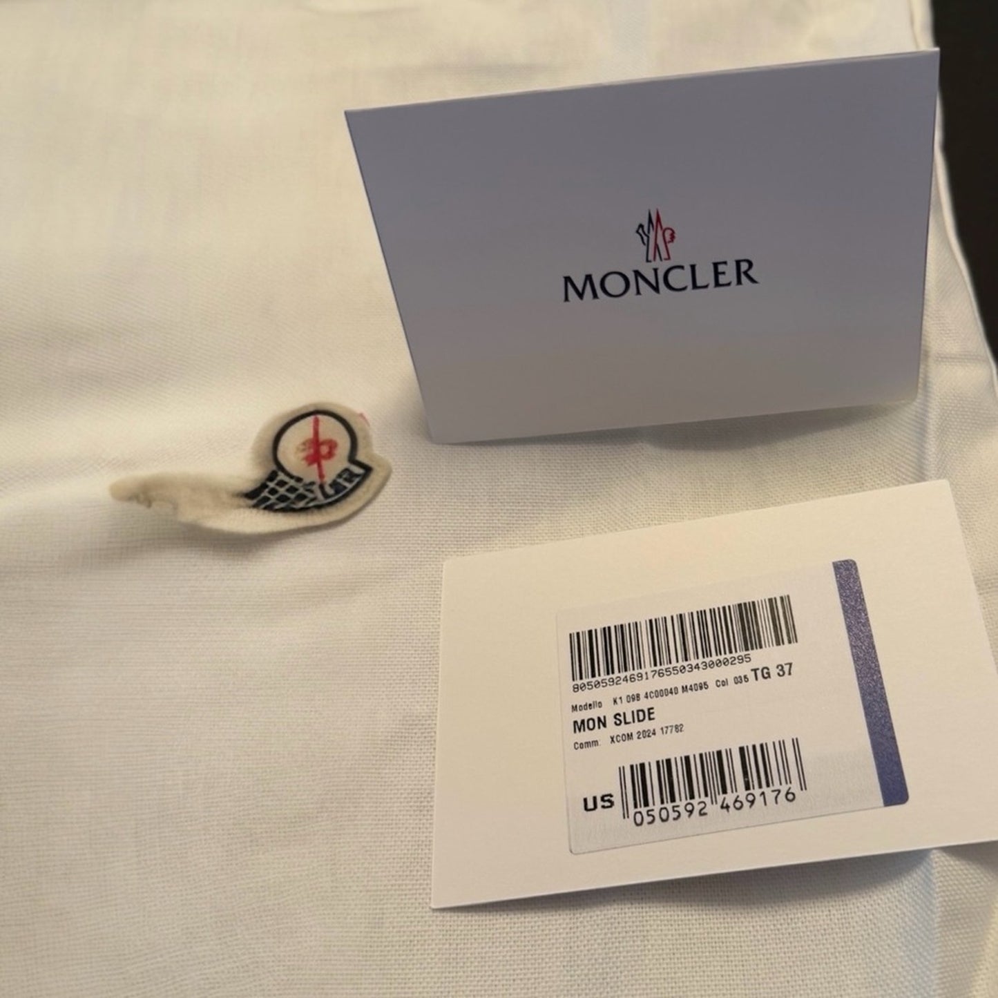 Moncler Mon Slide Sandals Cream Size 37 NIB Logo Minimalist Luxury Made in Italy