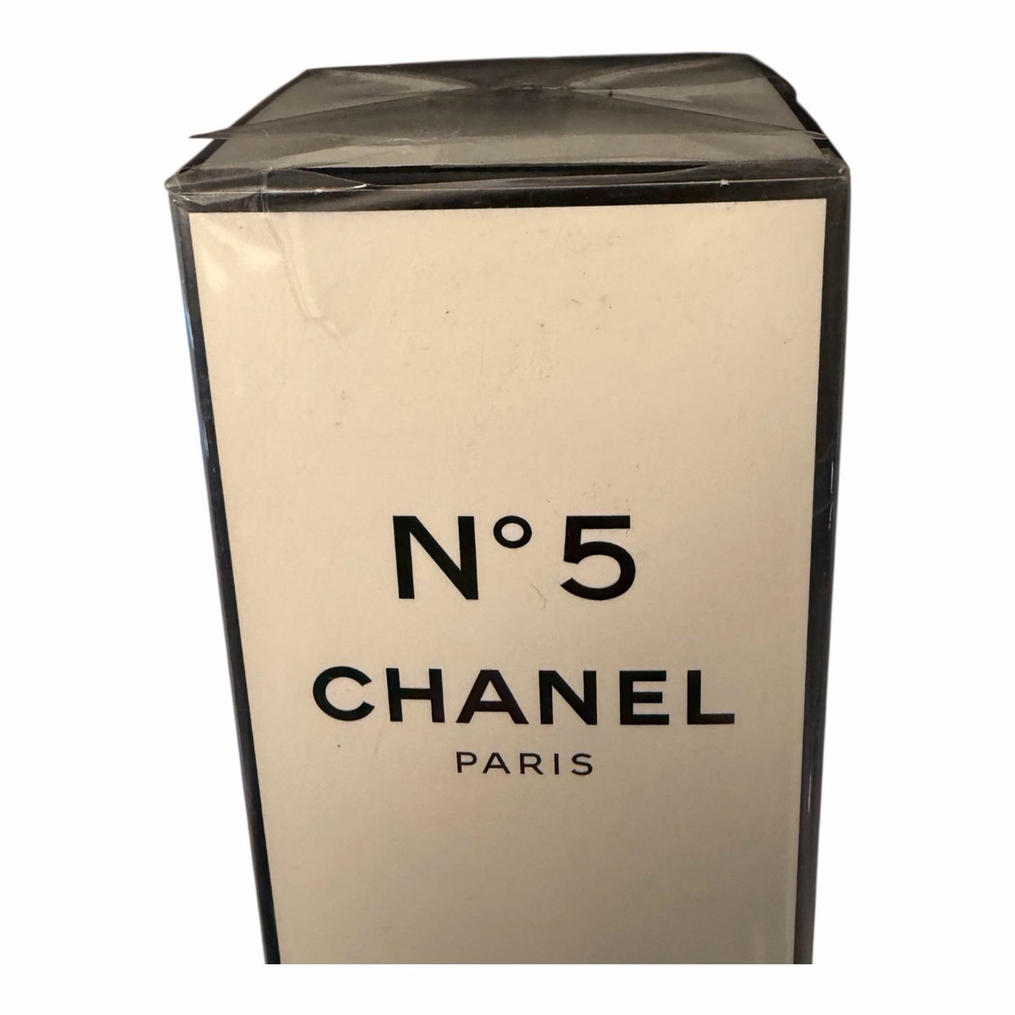 Brand new, factory sealed Chanel Nº5
Body Lotion (200 ml / 6.8 fl oz).