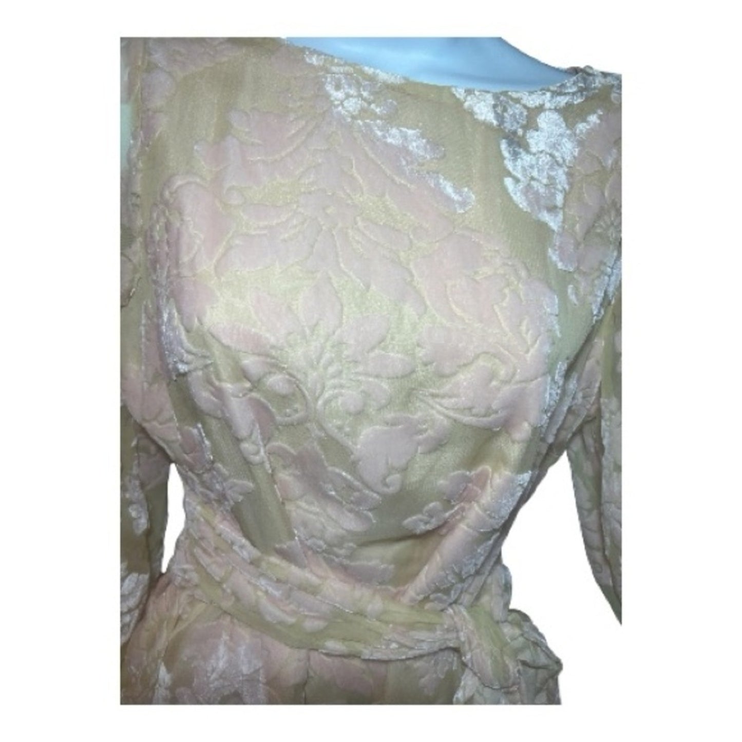 Anthropologie Velvet Embossed Blouse by Yumi Kim “Kiss-and Tell” Size Sm 
NWT