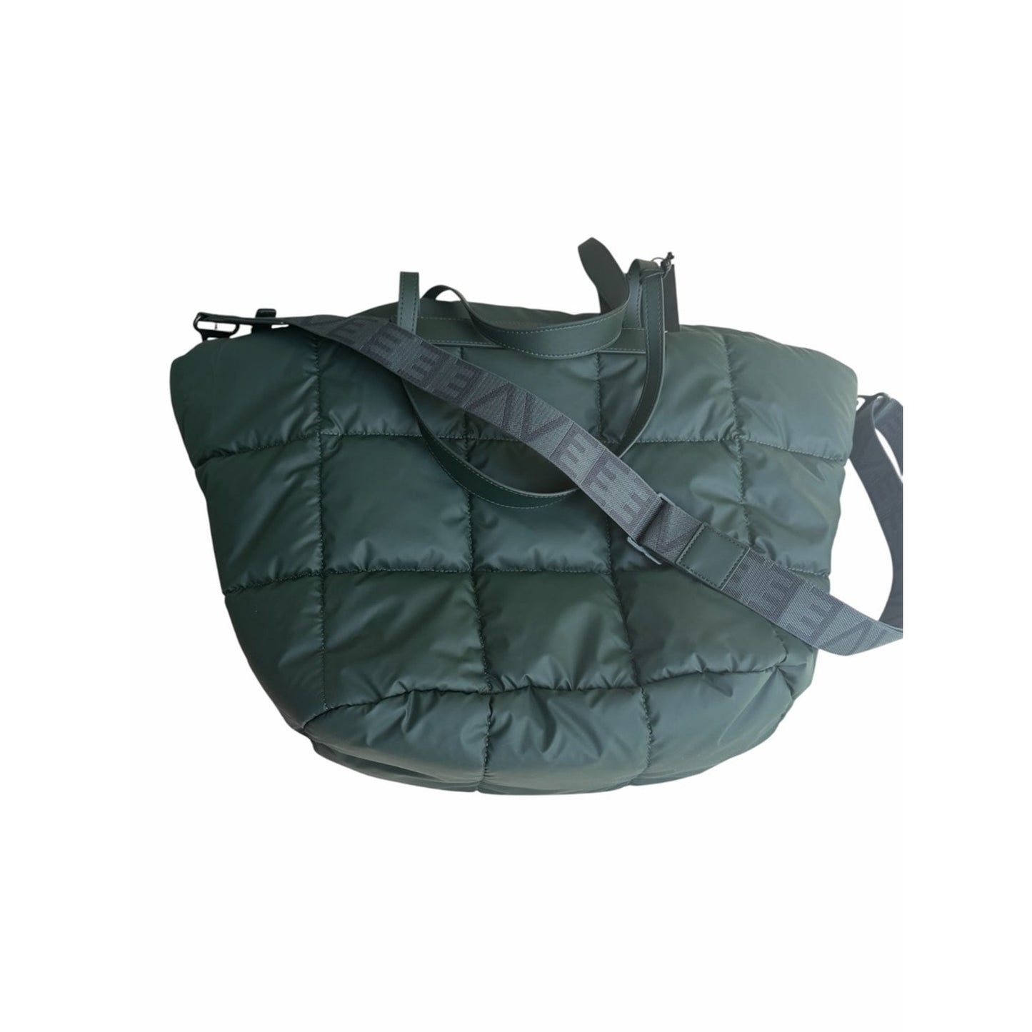 VEE Collective Quilted Puffer Travel Tote Porter Basque NWT MSRP $330