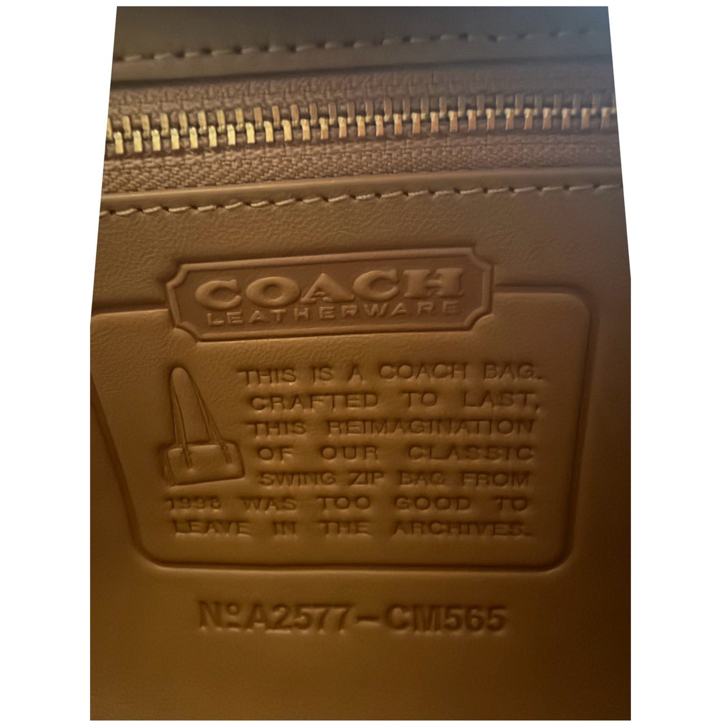 Coach Swing Zip Bag 1998 Re-Edition Tan Glove-Tanned Leather NWT Shoulder Bag