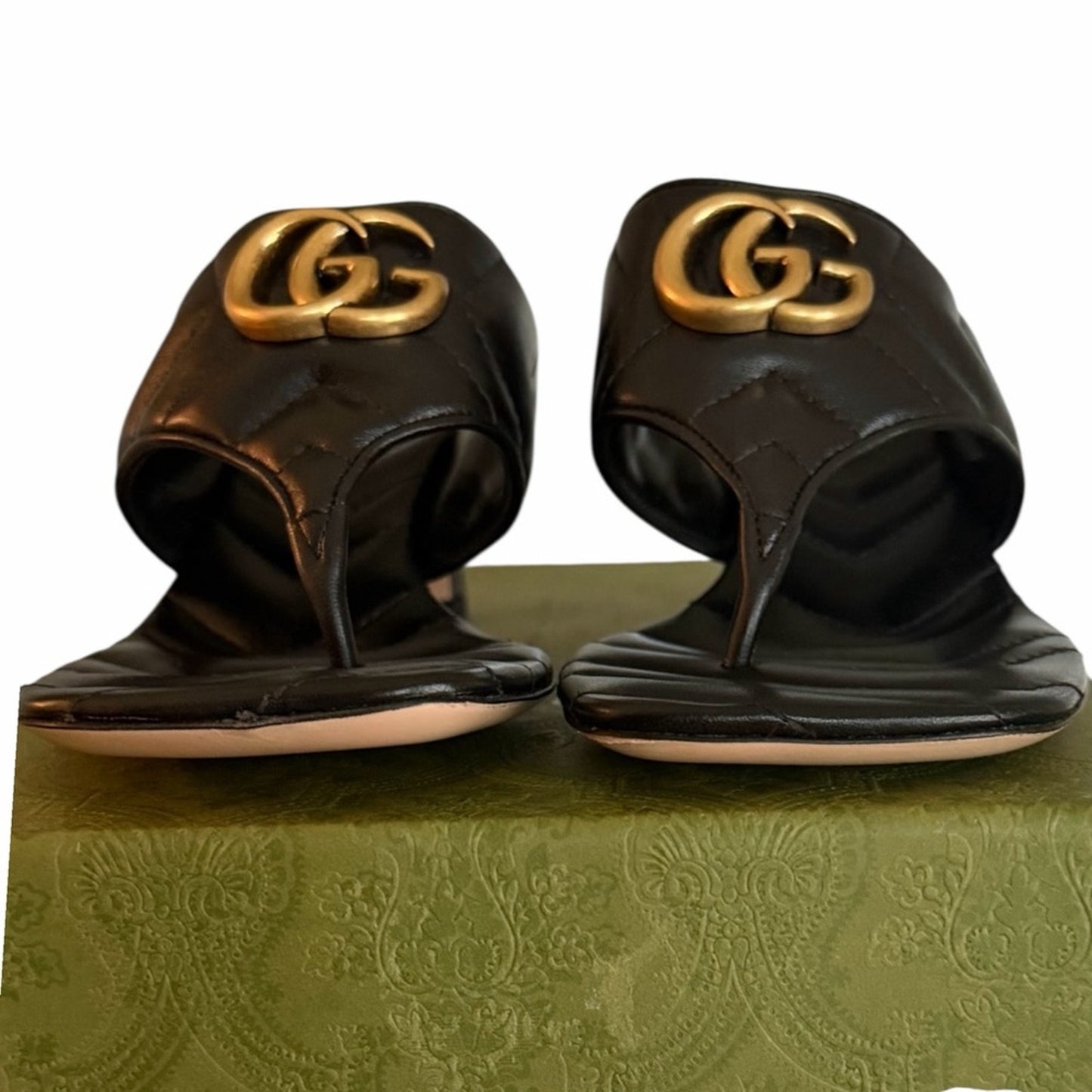 Authentic Gucci GG Marmont Quilted Leather Thong Heel Sandals Black Gold Size 7