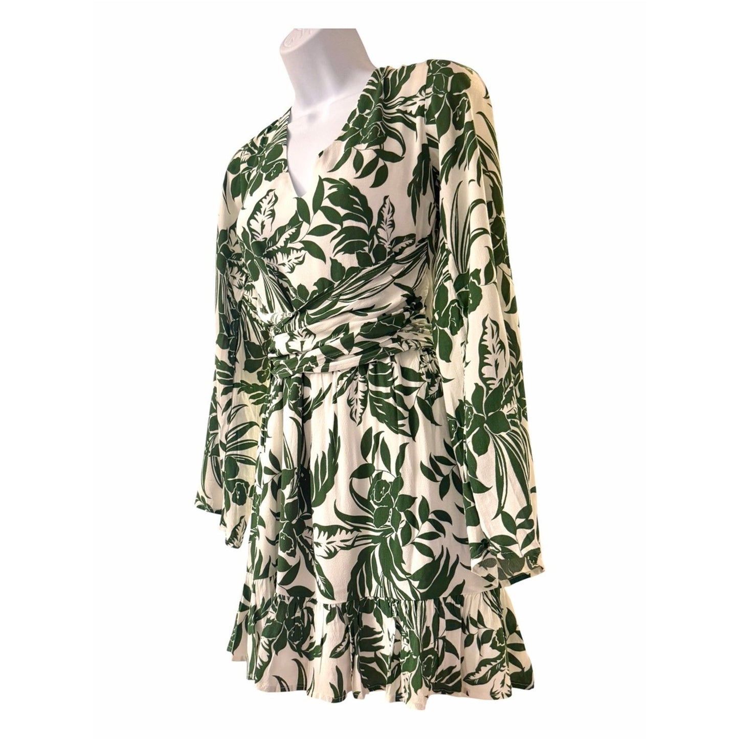 L*SPACE NWT Green Tropical Belted Mini Dress Medium Bell Sleeve Resort Vacation
