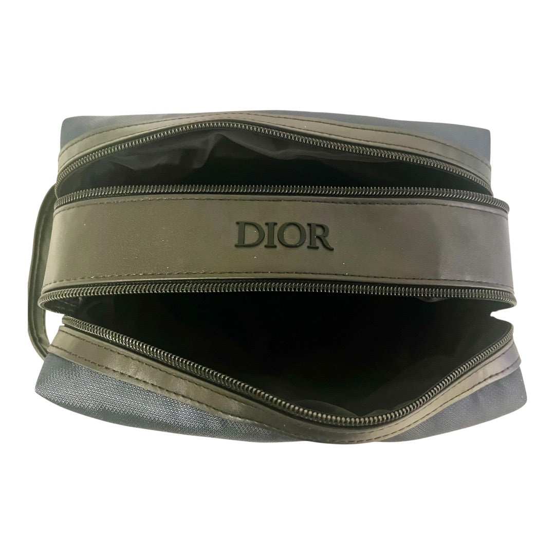Dior toiletry bag￼