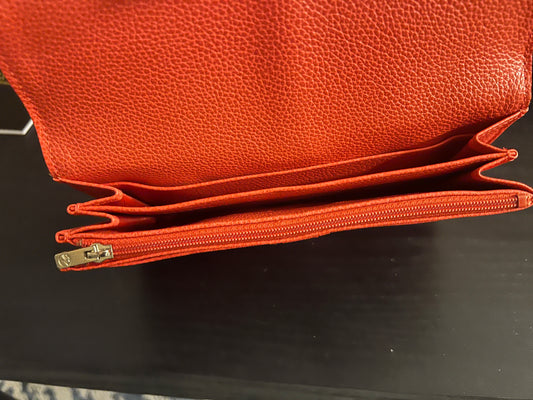 Longchamp leather wallet  - includes box & Authenticity card