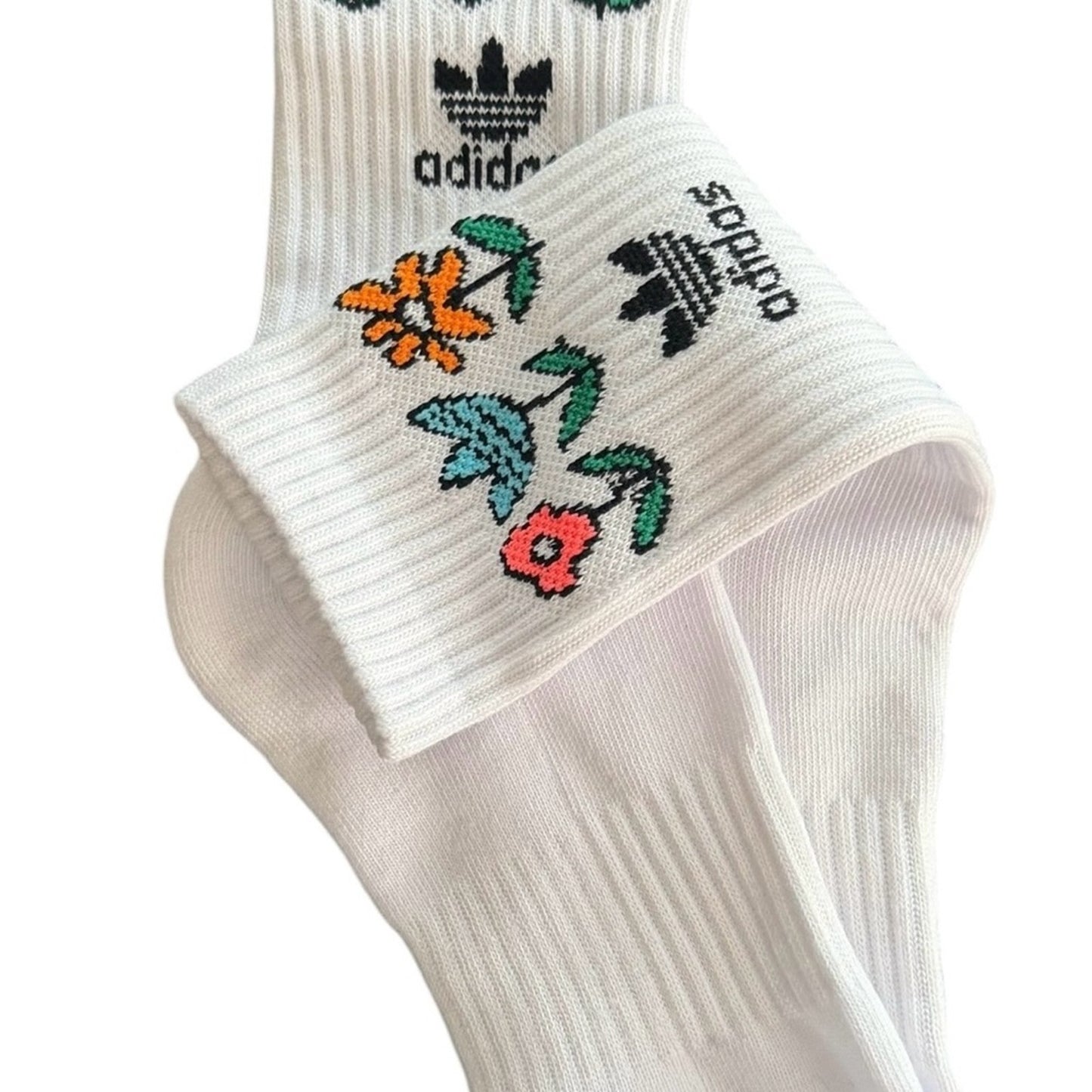Adidas Originals Floral Crew Socks 3 Pack Women’s M Yellow Black White - NEW