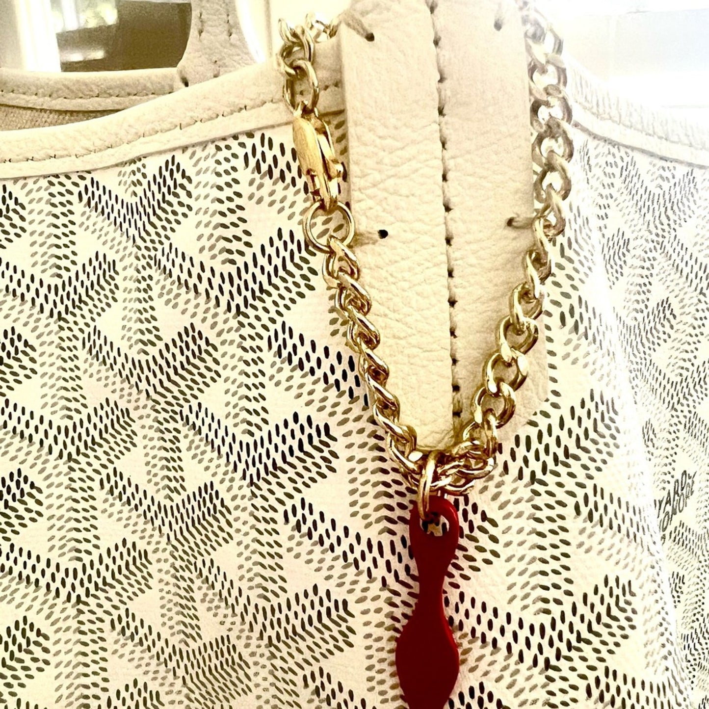 Christian Louboutin Bag Charm / Key Chain
Red Bottom Shoe On Gold Chain
NIB