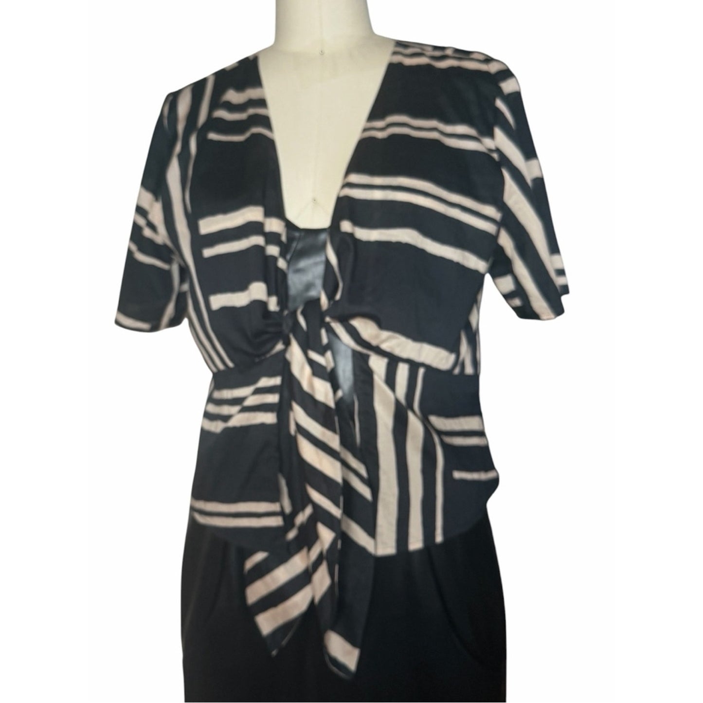 NWT Rails Tia Island Stripe Tie Front Cotton Top Women’s L Cream & Black