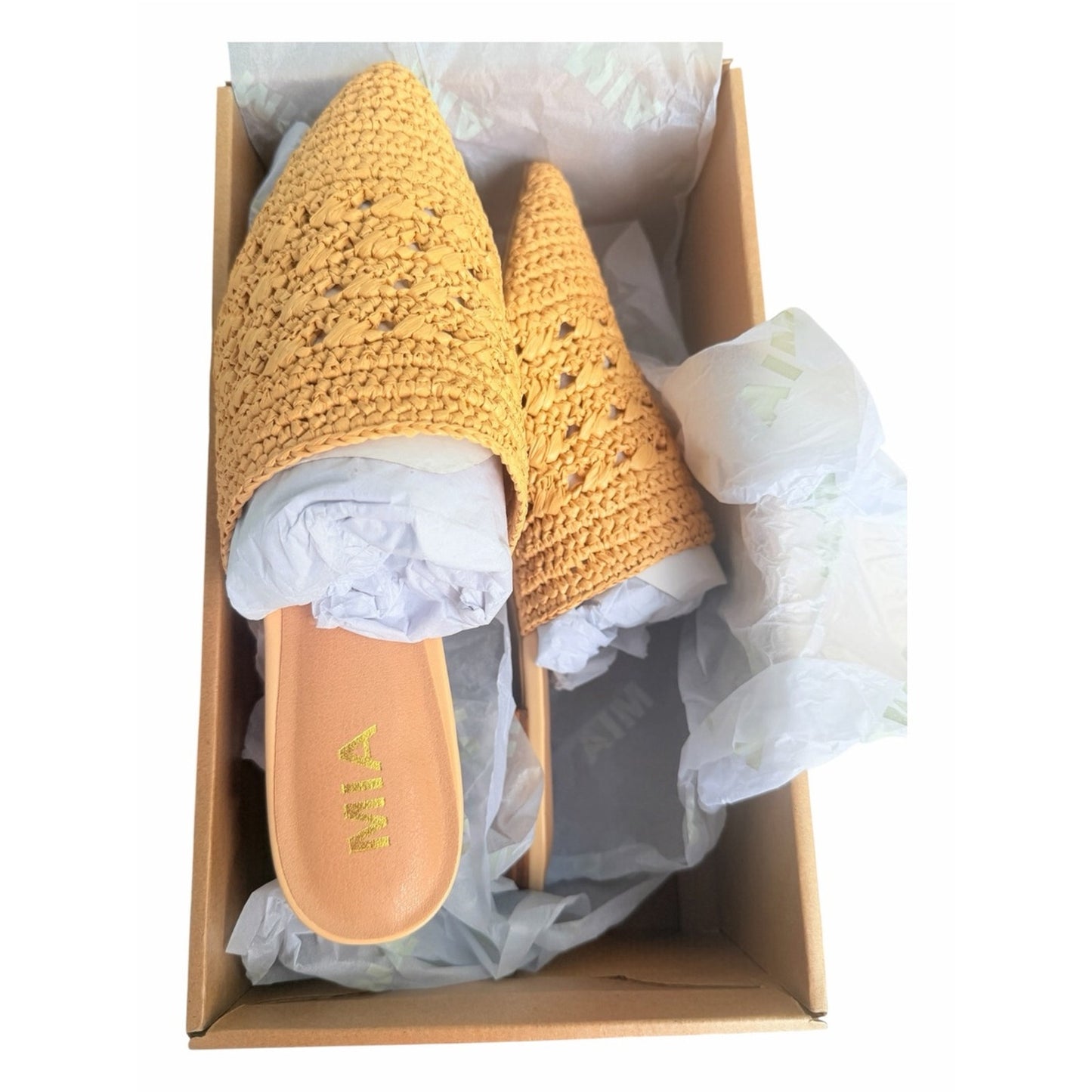MIA Jany Natural Woven Raffia Pointed Toe Mules Shoes Size 8.5 NIB