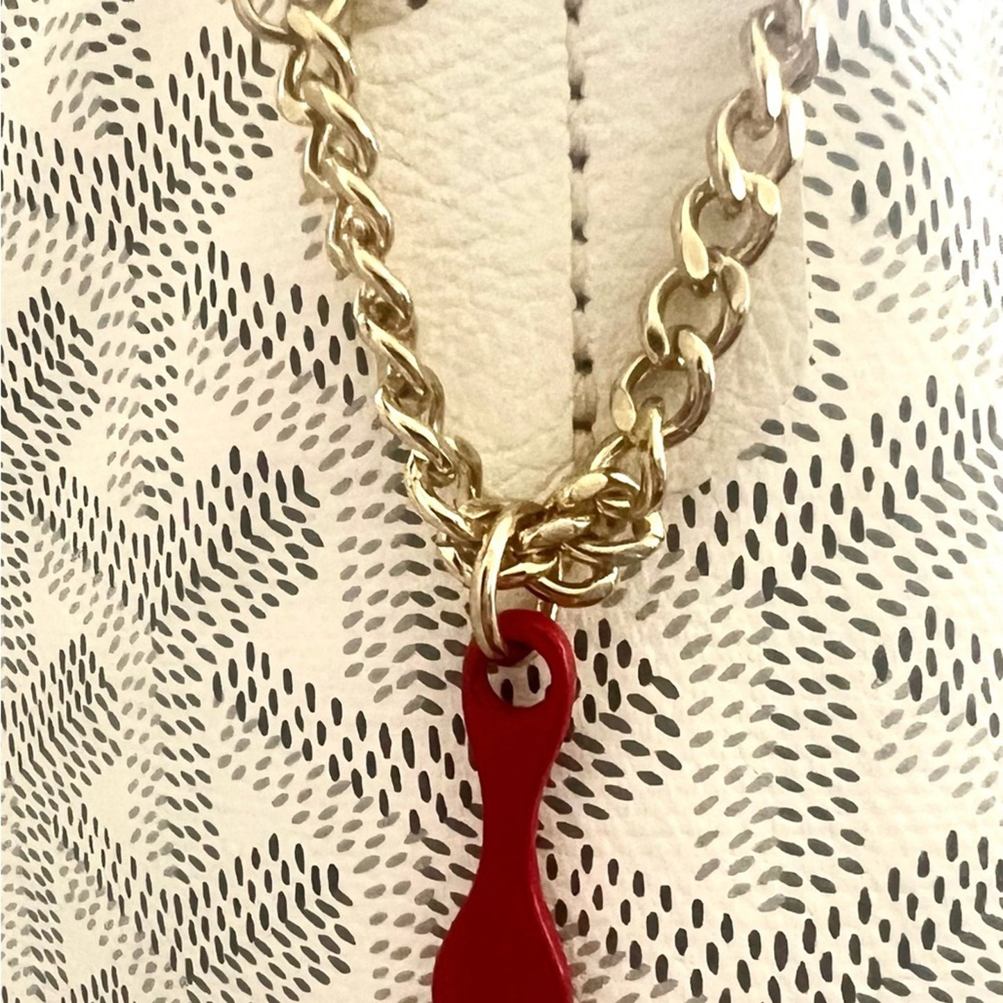 Christian Louboutin Bag Charm / Key Chain
Red Bottom Shoe On Gold Chain
NIB