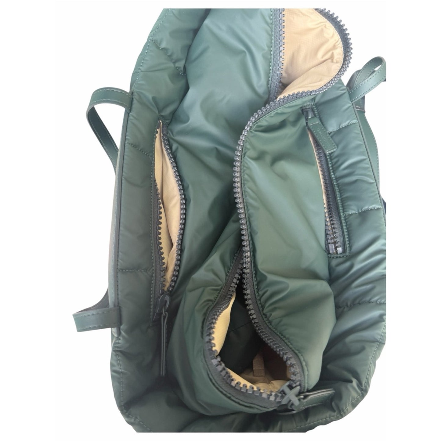 VEE Collective Quilted Puffer Travel Tote Porter Basque NWT MSRP $330