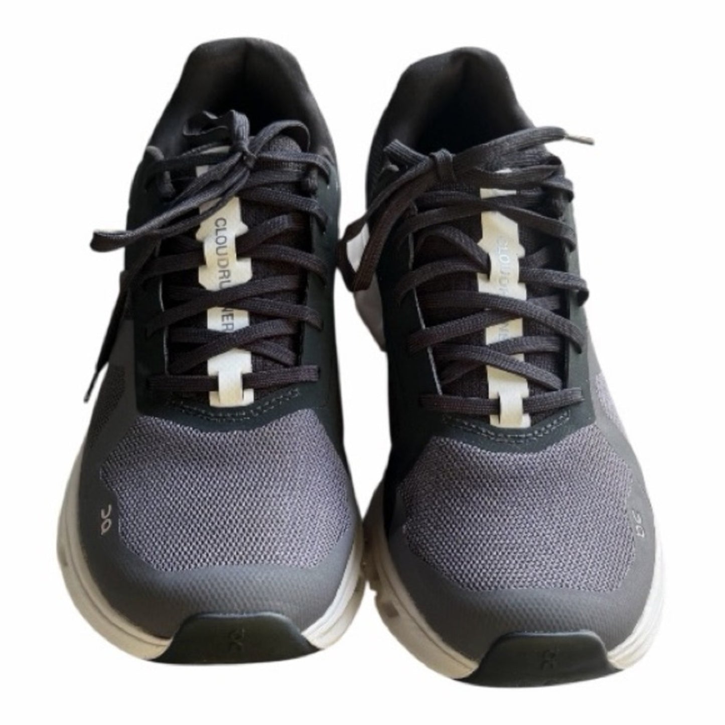On Cloud Running Sneakers | Men’s 7.5 / Women’s 9 | New in Box Grey & Blk NIB