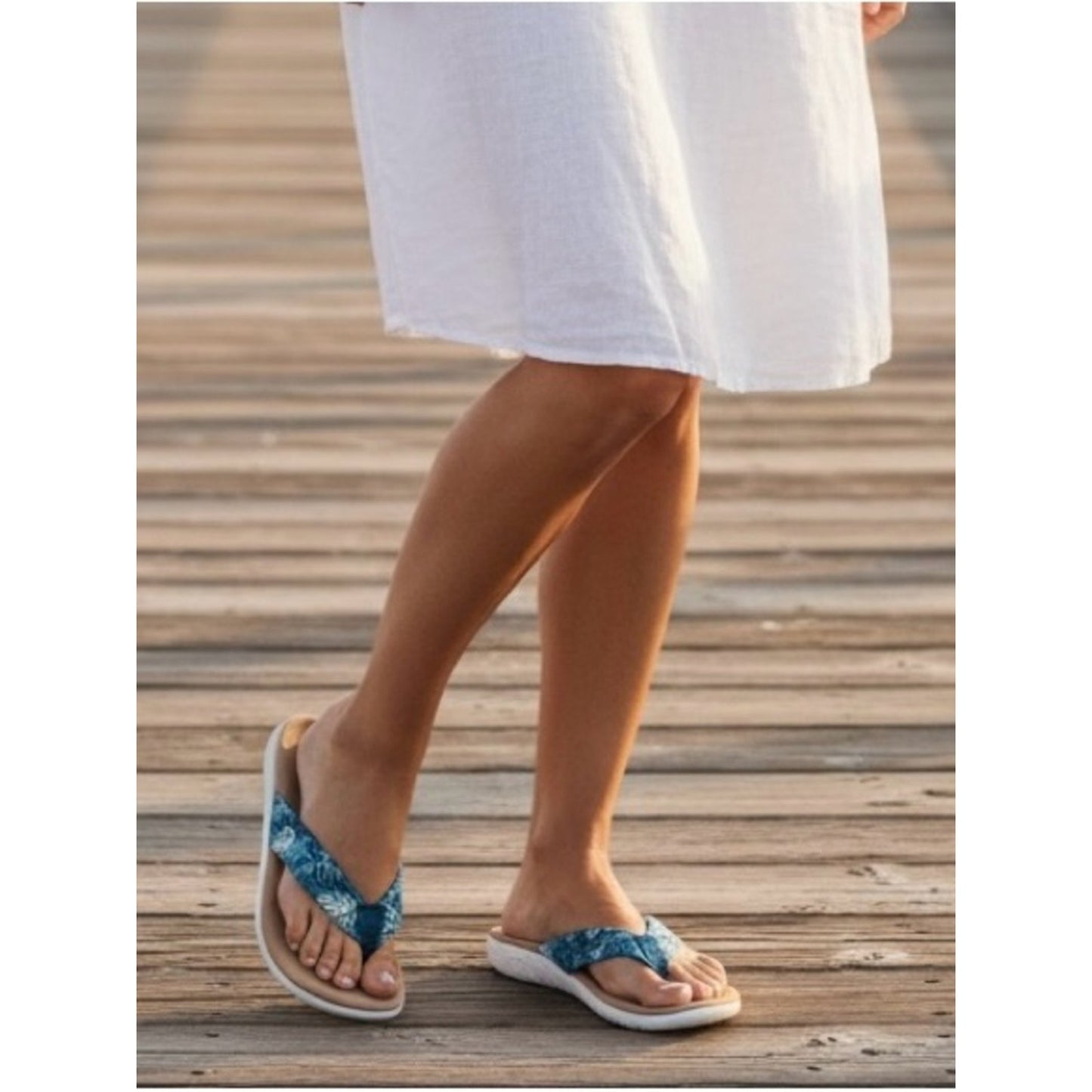 SPENCO Yumi Tropical Print Orthotic Flip Flop Sandals Women’s Size 9 New