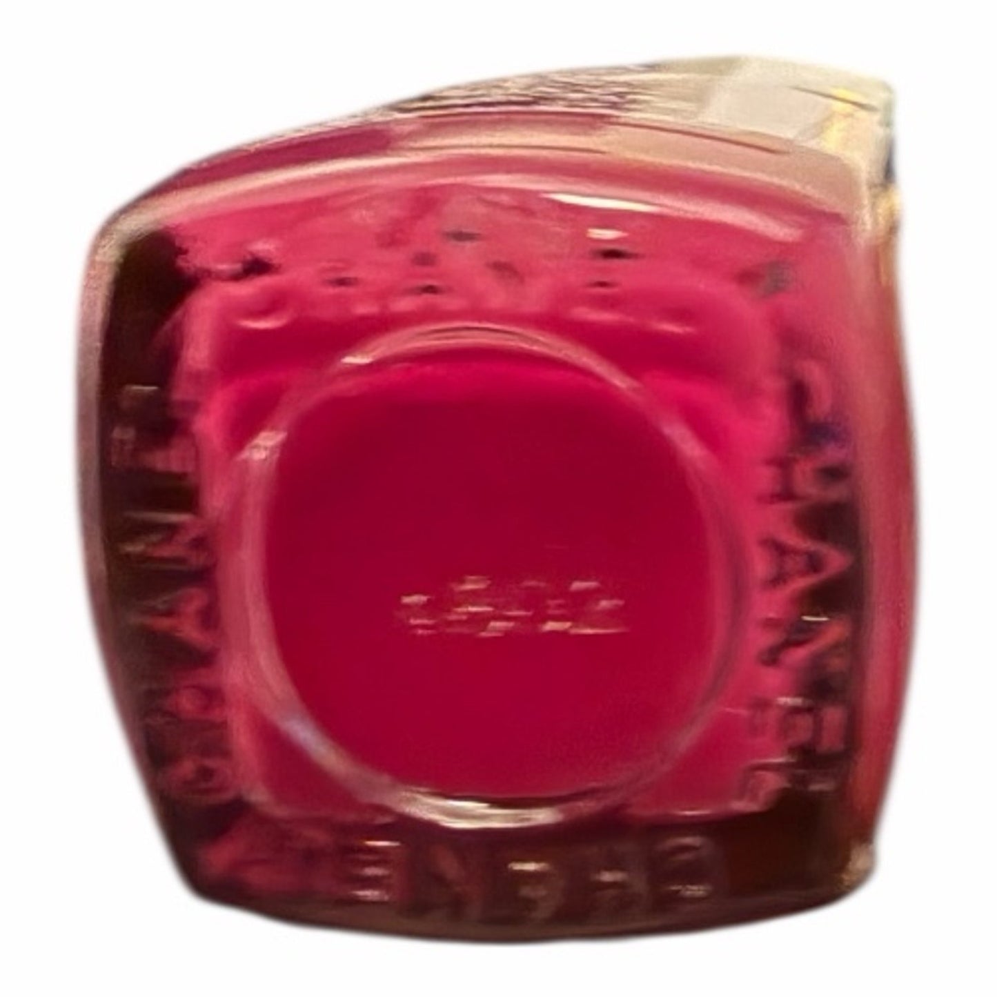 Chanel Le Vernis Nail Colour - 745
Vibration • New • Authentic