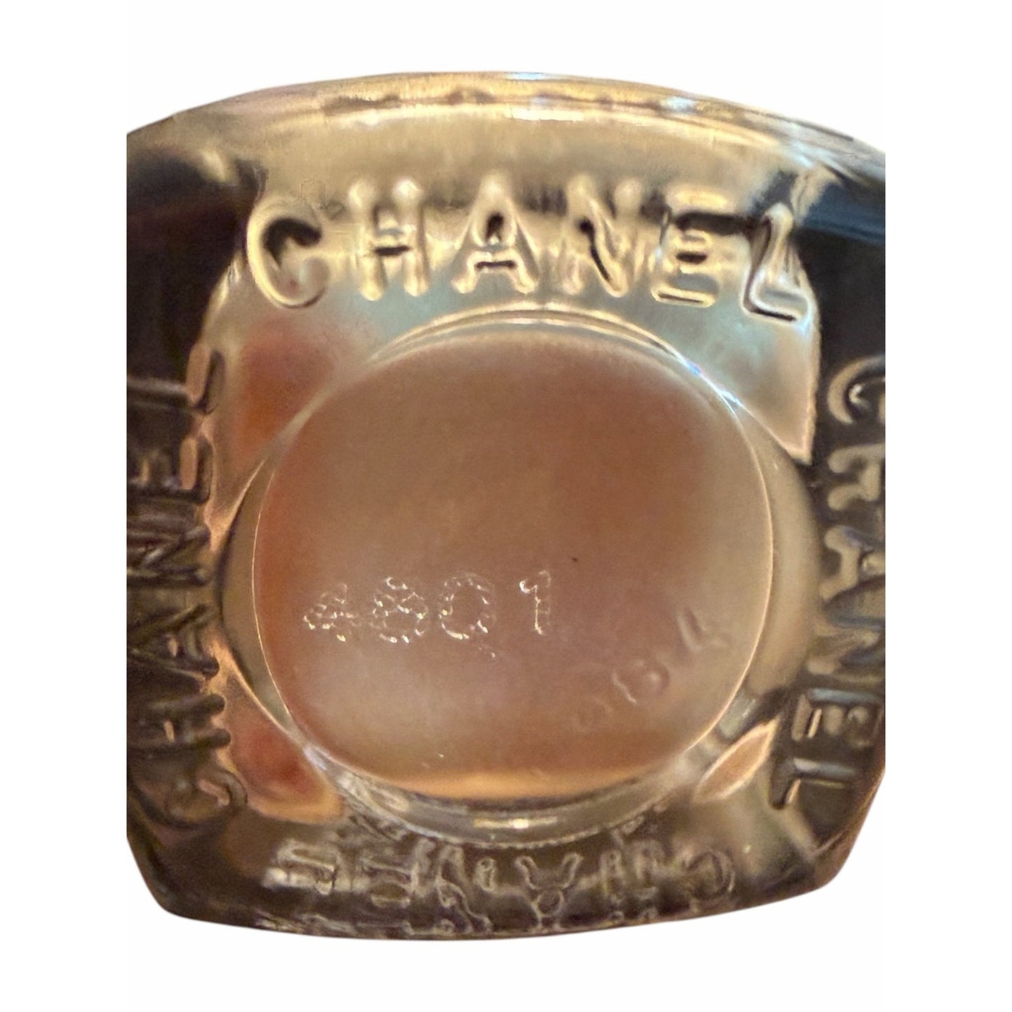 Chanel Le Vernis 532 Canotier Gold Longwear Nail Polish Limited Edition NWOB